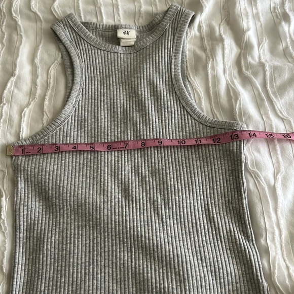 H&M Gray Ribbed Tank Top - Picture 3 of 7